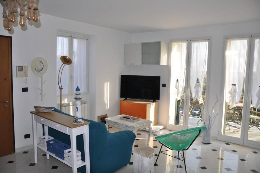 Appartamento Villa Rita A 100 M Dal Mare! 瓦莱克罗夏 外观 照片